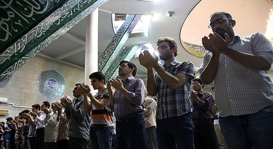 انگیزه‌های نماز خواندن و بازخورد دانشجویان نسبت به نماز