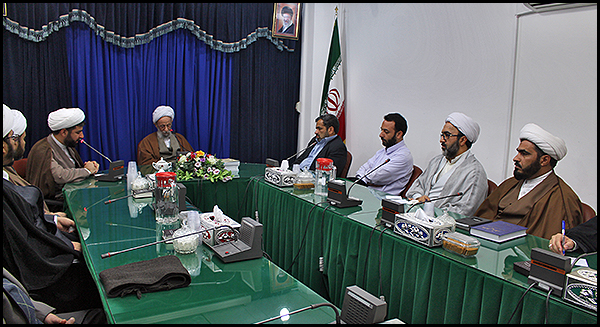 گزارش تصویری از دیدار اساتید و مبلغان مرکز تخصصی نماز  با آیت الله مصباح یزدی