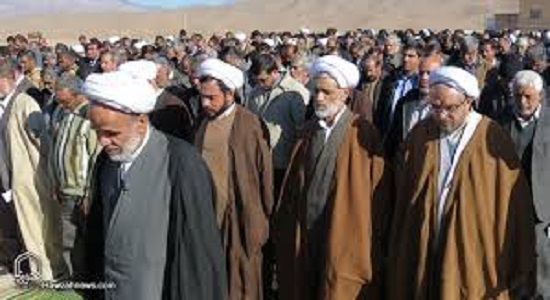 نماز باران در کرمان اقامه شد