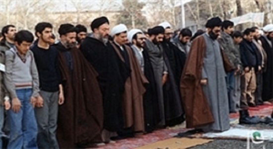 نماز جمعه و آیت‌الله طالقانی از نگاه رهبری