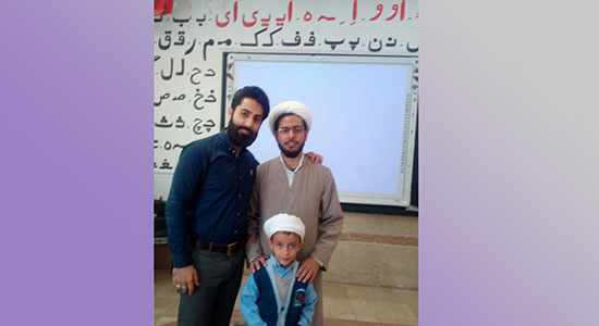 ابتکار یک معلم  در آموزش نماز جماعت