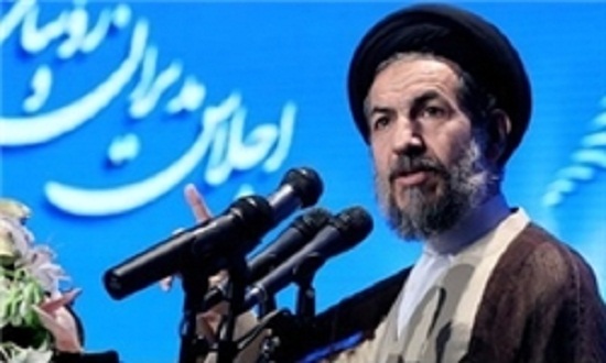   از سوی رهبر انقلاب حجت‌الاسلام ابوترابی‌فرد به امامت جمعه موقت تهران منصوب شد.
