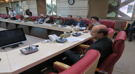 کاهش آسیب های اجتماعی با توسعه فرهنگ اقامه نماز