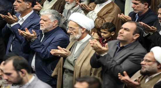 استانداری باید الگوی دستگاه های اجرایی در بحث نماز باشد