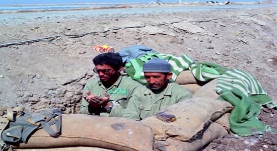 نماز رزمندگان عامل پیروزی