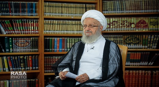 دولتی کردن مساجد معنا ندارد