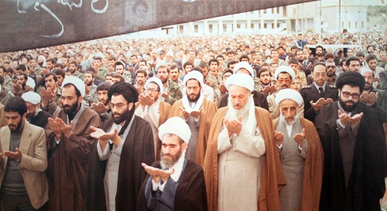 آیت الله مشکینی: حضور قلب در نماز