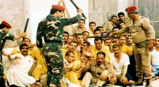نماز نشسته با طعم شلاق اسارت