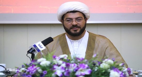 راز موفقیت جامعه امروز از نگاه قرآن/ ‌دلایل واجب شدن نماز