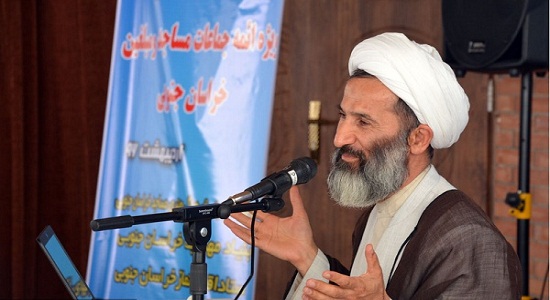 چرا مساجد به کانون بازنشستگان تبدیل شده است؟