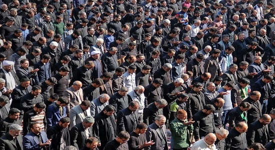 نماز ظهر عاشورا در سرزمین آفتاب 