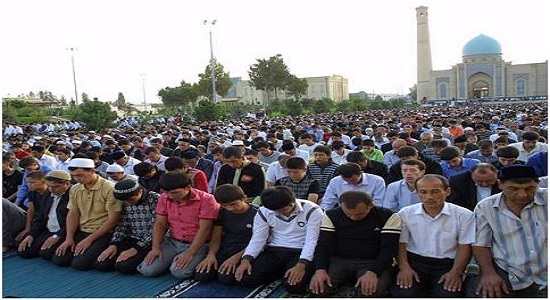 نماز در شهر کاکا (ی ترکمنستان)