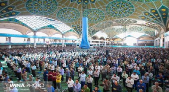بی‌اعتنایی به فریضه نماز آسیب‌های اجتماعی به دنبال دارد