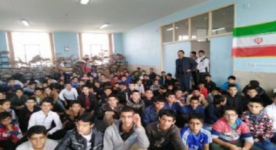  نشست دانش آموزی پیرامون نماز و احکام آن در شهرستان شهرضا برگزار گردید.