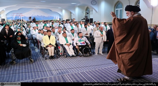 پرچمداری بانوی چادری کاروان، قدرت نمایی فرهنگی بود