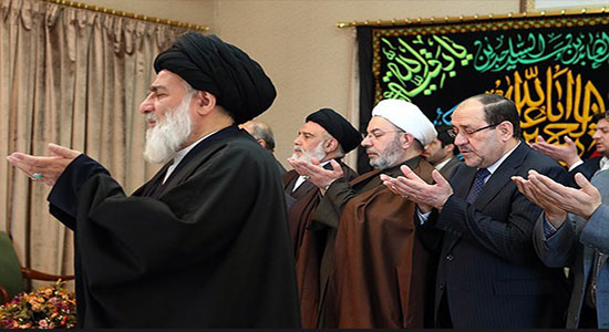 اقامه نماز مغرب و عشاء  توسط مرحوم آیت الله هاشمی شاهرودی (ره) در حرم مطهر رضوی