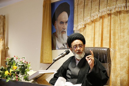 دعا را به امورات شخصی منحصر نکنیم 