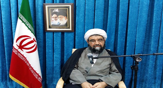 نماز در نابودی بدی‌ها نقش مهم و تعیین کننده‌ای دارد