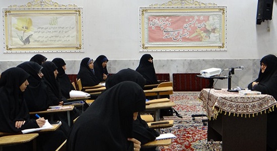 کاهش مشکلات اجتماعی و فرهنگی با ترویج فرهنگ نماز 
