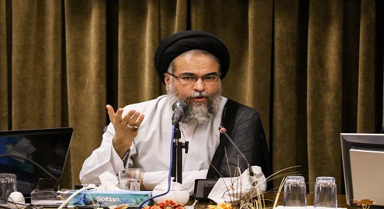 دلیل وجوب نماز منزه شدن از تکبر