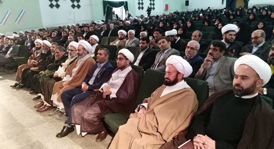 انتقاد امام جمعه میاندوآب از مدیرانی که برای اقامه نماز کاری نمی کنند