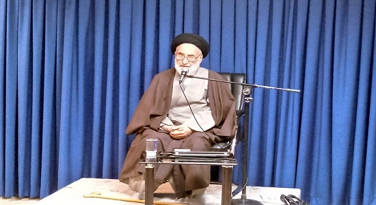 راز موفقیت روحانی که ۵۱ سال امام جماعت یک مسجد است 