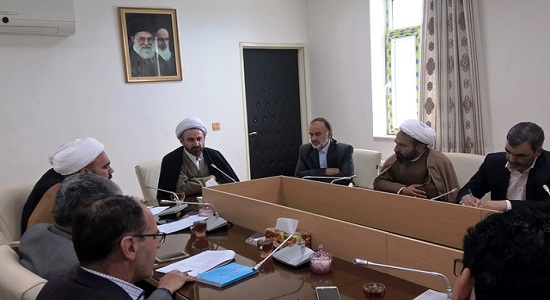 نماز بیمه‌کننده نسل جوان در برابر آسیب‌های فضای مجازی