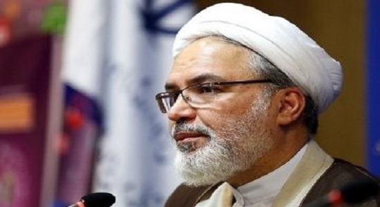 نماز؛ نمازگزار واقعی را بیمه می‌کند