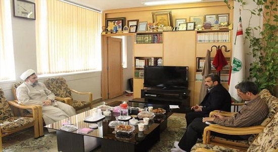 محور فعالیت‌های فرهنگی باید مسجد و نماز باشد 