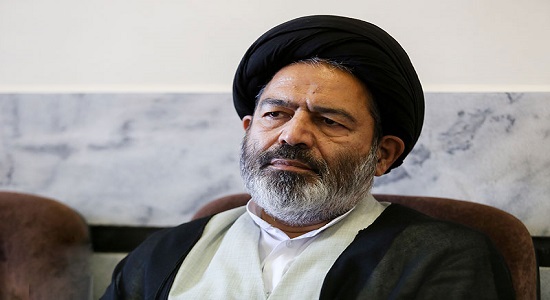 شایسته نیست نماز جماعت در حرمین از دست برود