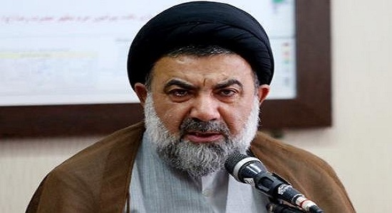تقویت نماز جمعه، بستر بصیرت افزایی و صیانت از انقلاب است