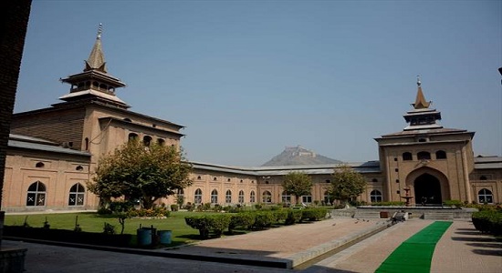مقامات هندی بار دیگر مانع از برپایی نماز جمعه در مسجد سرینگر شدند