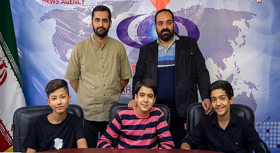 بازیگران نوجوان «منطقه پرواز ممنوع» را از مسجد پیدا کردیم/ سانسور زندگی واقعی مدافعان حرم