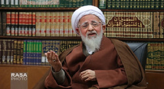 اذان در ماذنه ها نشانگر زنده بودن اهل بیت علیهم السلام است