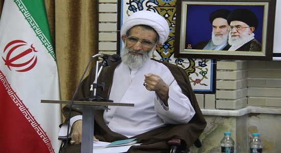 برپایی نماز ظهر عاشورا نباید مورد غفلت عزاداران قرار گیرد