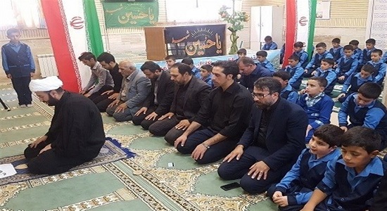 شرکت دانش‌آموزان در نماز جماعت مدارس اختیاری است