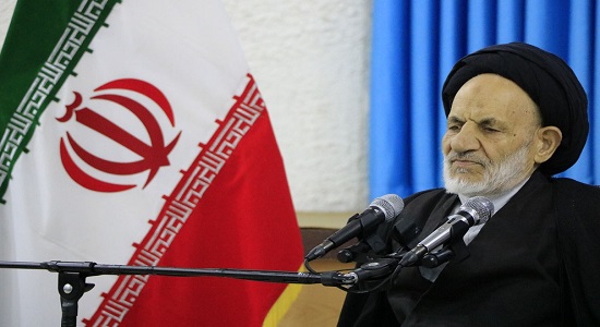 نماز جمعه پاسخگوی جنگ‌های همه جانبه دشمنان است