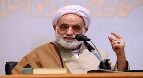 مساجد مجلل با قیمت‌های هنگفت نسازید