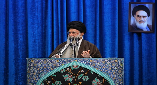 عکس هایی از خطبه نماز جمعه مقام معظم رهبری