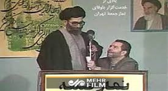 انفجار بمب در نمازجمعه تهران هنگام خطبه های امام خامنه ای
