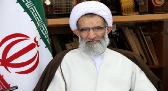 اگر مدارس و ادارات با نماز مأنوس نباشند تبعات آن در جامعه مشخص خواهد شد