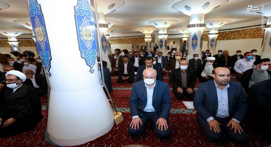 تنفس مجلس برای اقامه نماز آیات