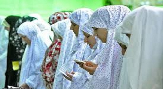 مستند فقهی وجوب پوشش بانوان در هنگام نماز چیست؟