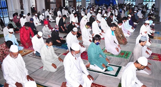 دخالت پلیس هند در نحوه برگزاری نماز جماعت در مساجد «حیدرآباد»