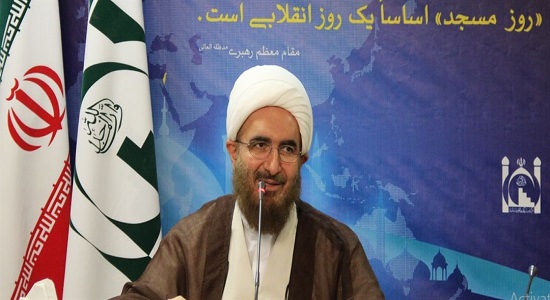 نماز جماعت در مساجد با رعایت پروتکل های بهداشتی برگزار می شود
