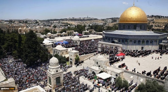 حضور باشکوه فلسطینی ها در نماز جمعه مسجدالاقصی