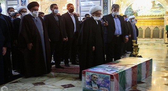 عکس / اقامه نماز و تشییع پیکر شهید محسن فخری زاده در حرم حضرت معصومه(س)