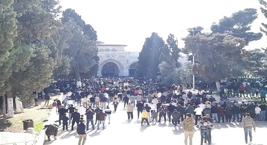 اقامه نماز جمعه در مسجدالاقصی با حضور هزاران فلسطینی + عکس
