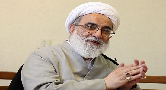  توجه به نماز توسط آیت الله مصباح یزدی، مثال زدنی بود