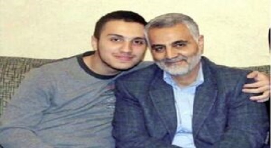 داستان آخرین نماز جاعت شهید قاسم سلیمانی در منزل عماد مغنیه